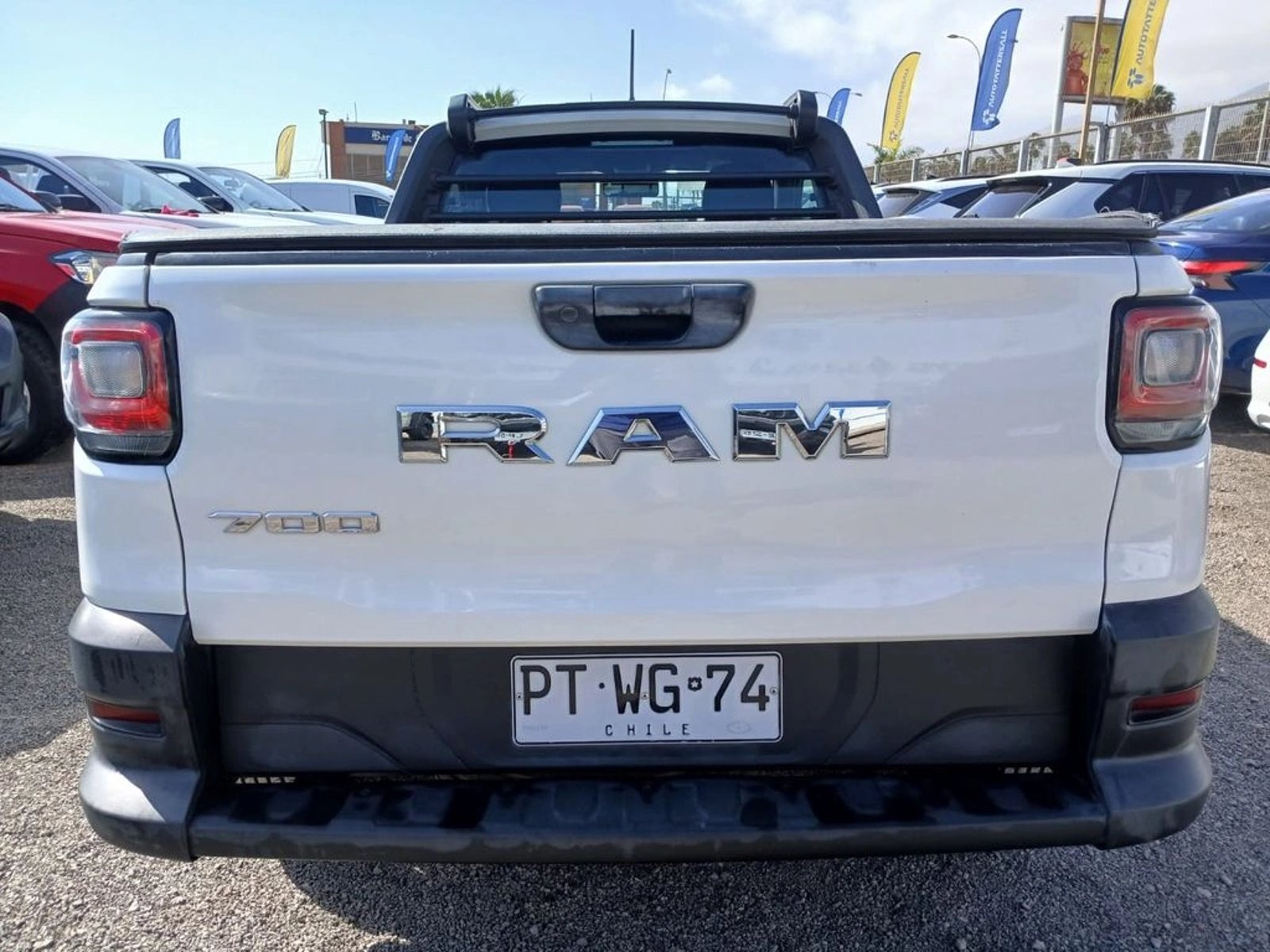 RAM 700 1.4 SLT 4X2 CAB. SIM. MT 2P 2021 - Imagen 5 de 20