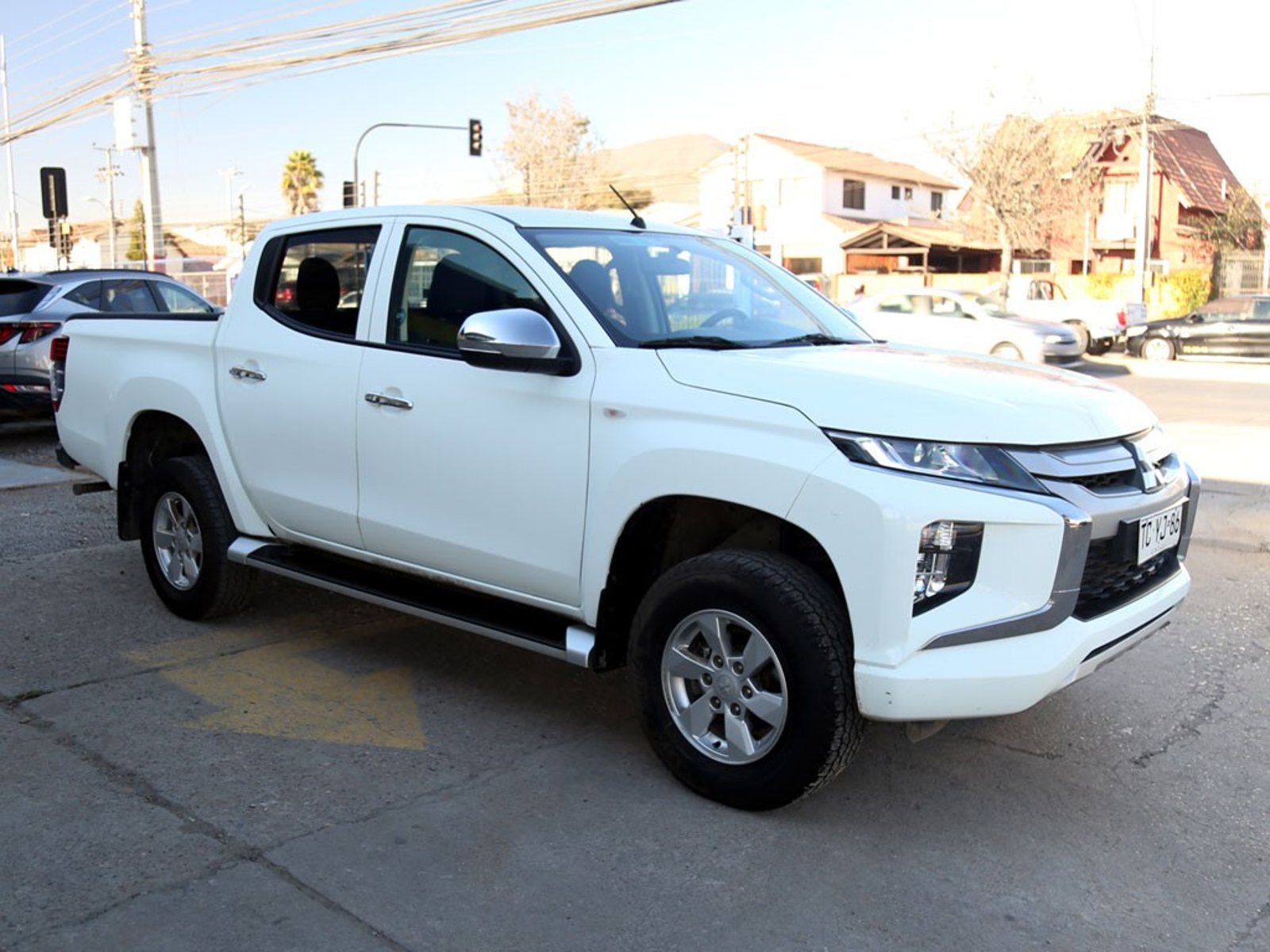 Mitsubishi L200 2.2T KATANA CRT 4X4 MT 2024 - Foto 3 de 20