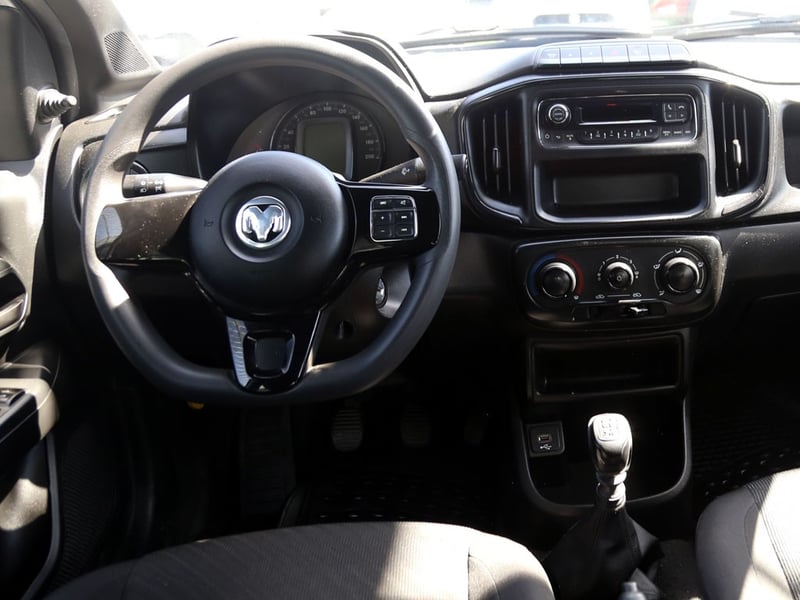 RAM 700 1.4 SLT 4X2 2023 - Imagen 14 de 19