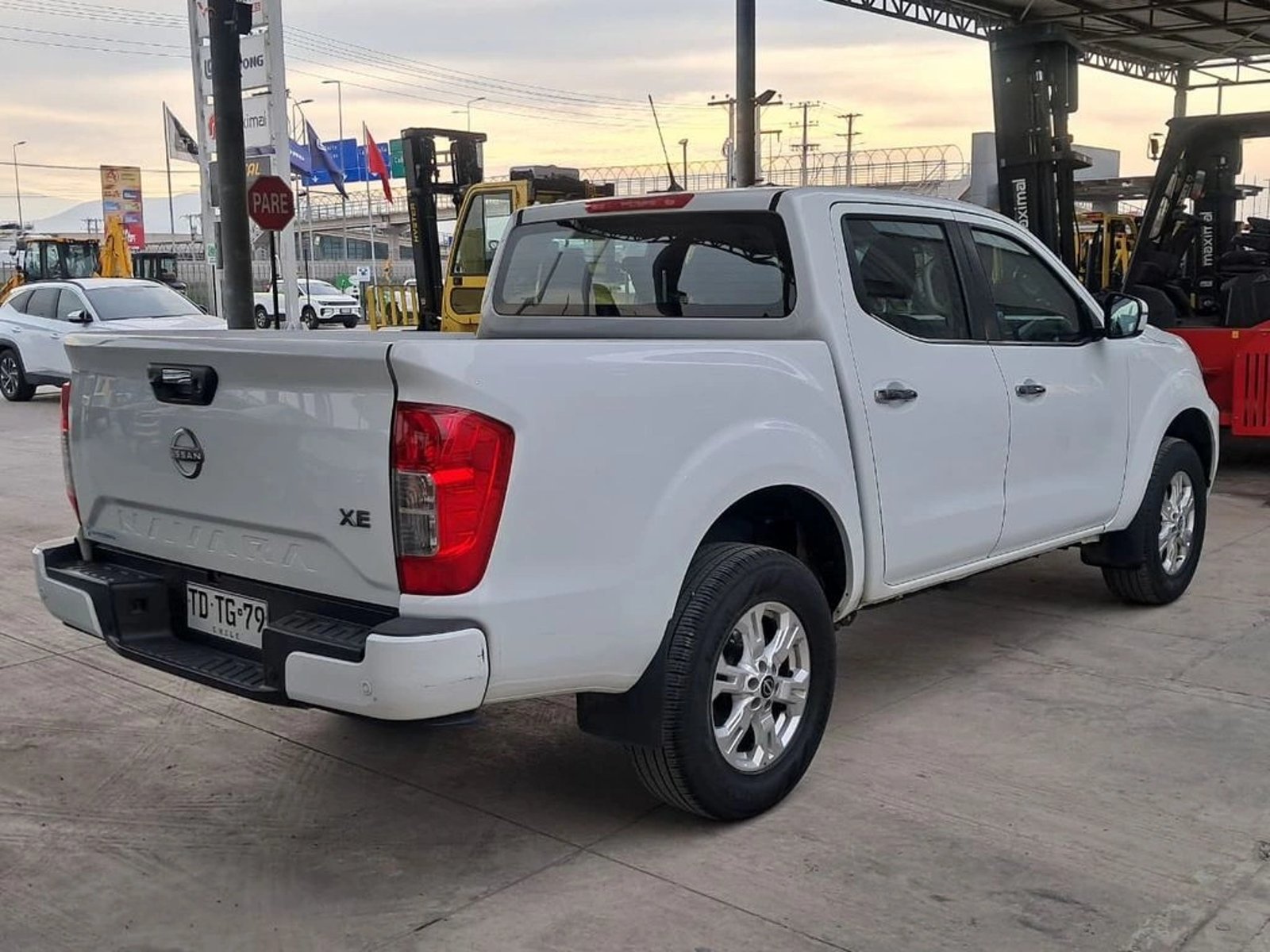Nissan NAVARA 2.3 XE DC 4X2 MT 2024 - Imagen 6 de 20