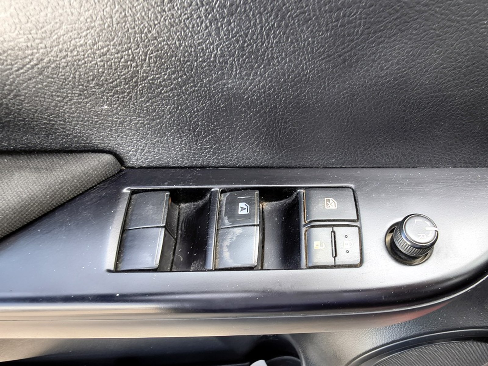 Toyota HILUX TSS 2.4 Diesel 4X2 T/M 2021 - Imagen 8 de 20