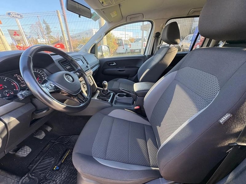 Volkswagen AMAROK TRENDLINE 4X2 MT 2023 - Imagen 10 de 12