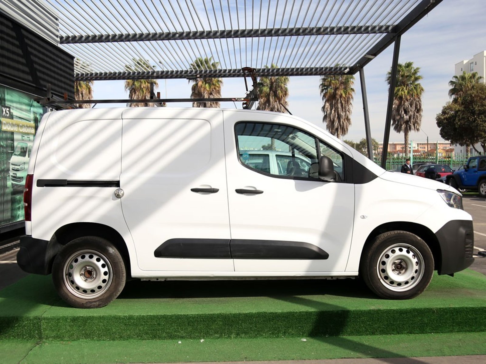 Peugeot PARTNER 1.5 L1 BLUEHDI 100 MT DIESEL 2023 - Foto 4 de 20