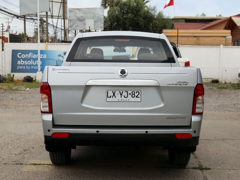 SsangYong ACTYON SPORTS MT 2.2 DIESEL 4X2 2020 - Imagen 6 de 19
