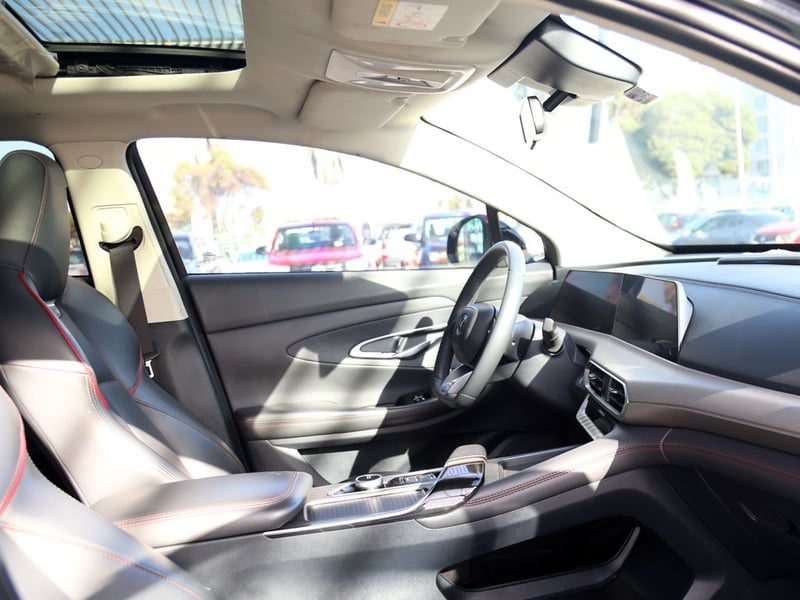 Changan UNI-T LUXURY 1.5 AUT 2024 - Imagen 13 de 20