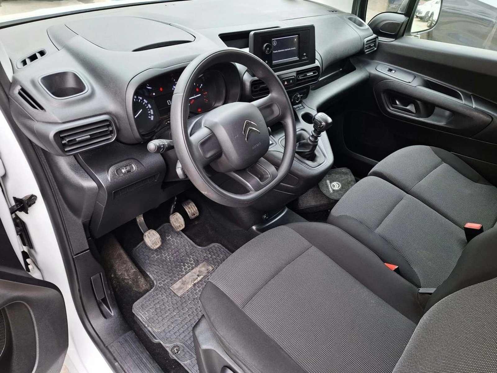 Citroën BERLINGO 1.5 2024 - Imagen 17 de 20