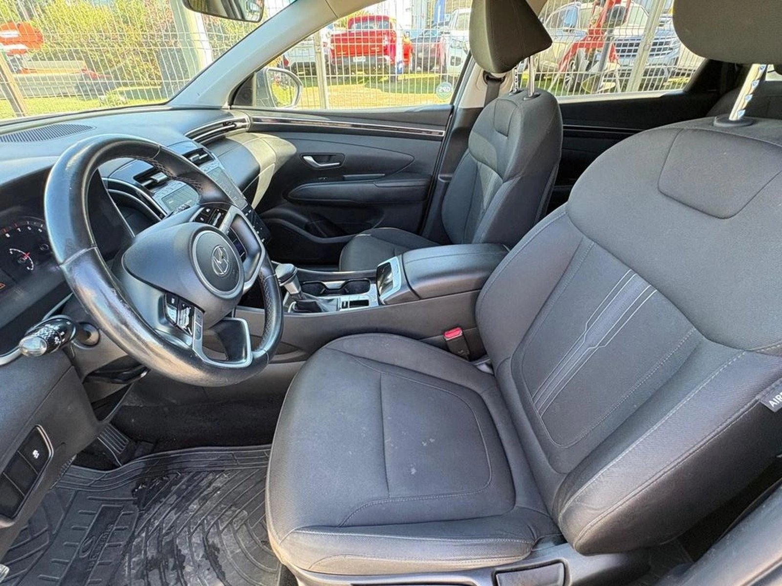 HYUNDAI TUCSON NX4 2.0 2025 - Imagen 9 de 12
