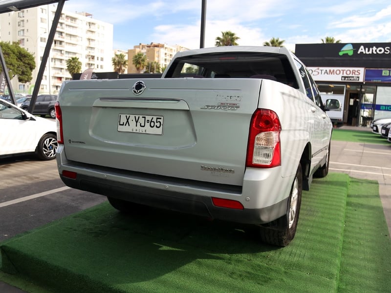 SsangYong ACTYON SPORTS 2.2 4X2 MT 2020 - Imagen 6 de 20