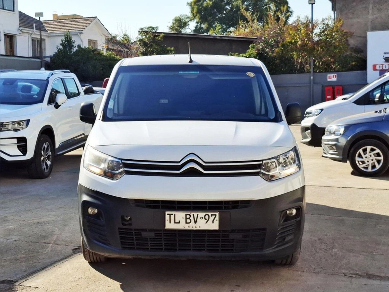 Citroën BERLINGO 1.5 2024 - Foto 2 de 20