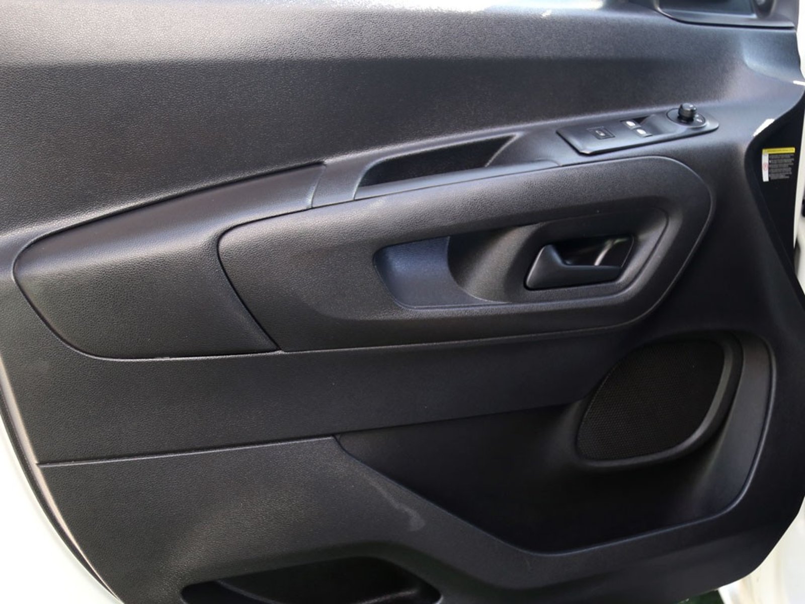 Peugeot PARTNER 1.6 L1 HDI DIESEL 4X2 90HP MT 5P 2022 - Imagen 13 de 20