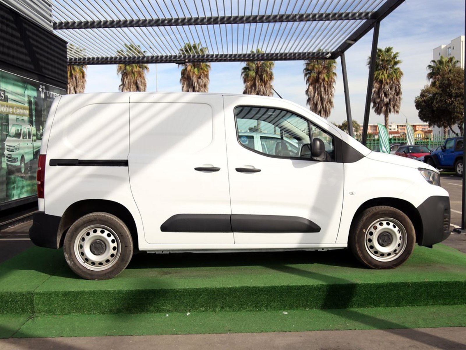 Peugeot PARTNER 1.5 L1 MT DIESEL 2024 - Imagen 4 de 19
