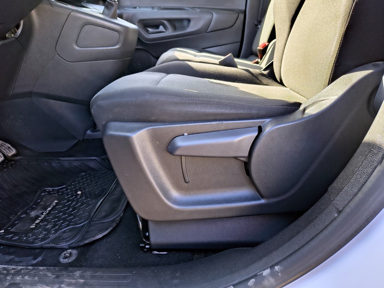 Peugeot PARTNER 1.5 L1 HDI 2024 - Imagen 9 de 16