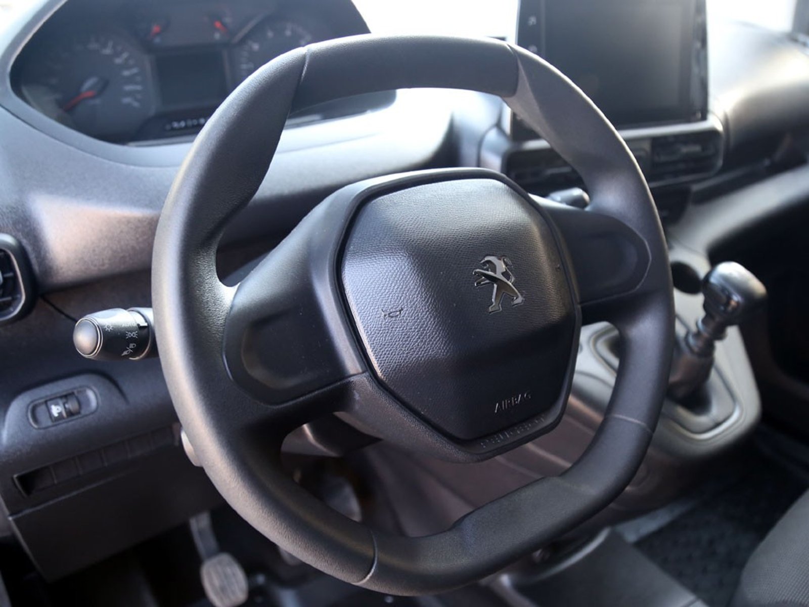 Peugeot PARTNER 1.5 L1 MT DIESEL 2024 - Imagen 16 de 20