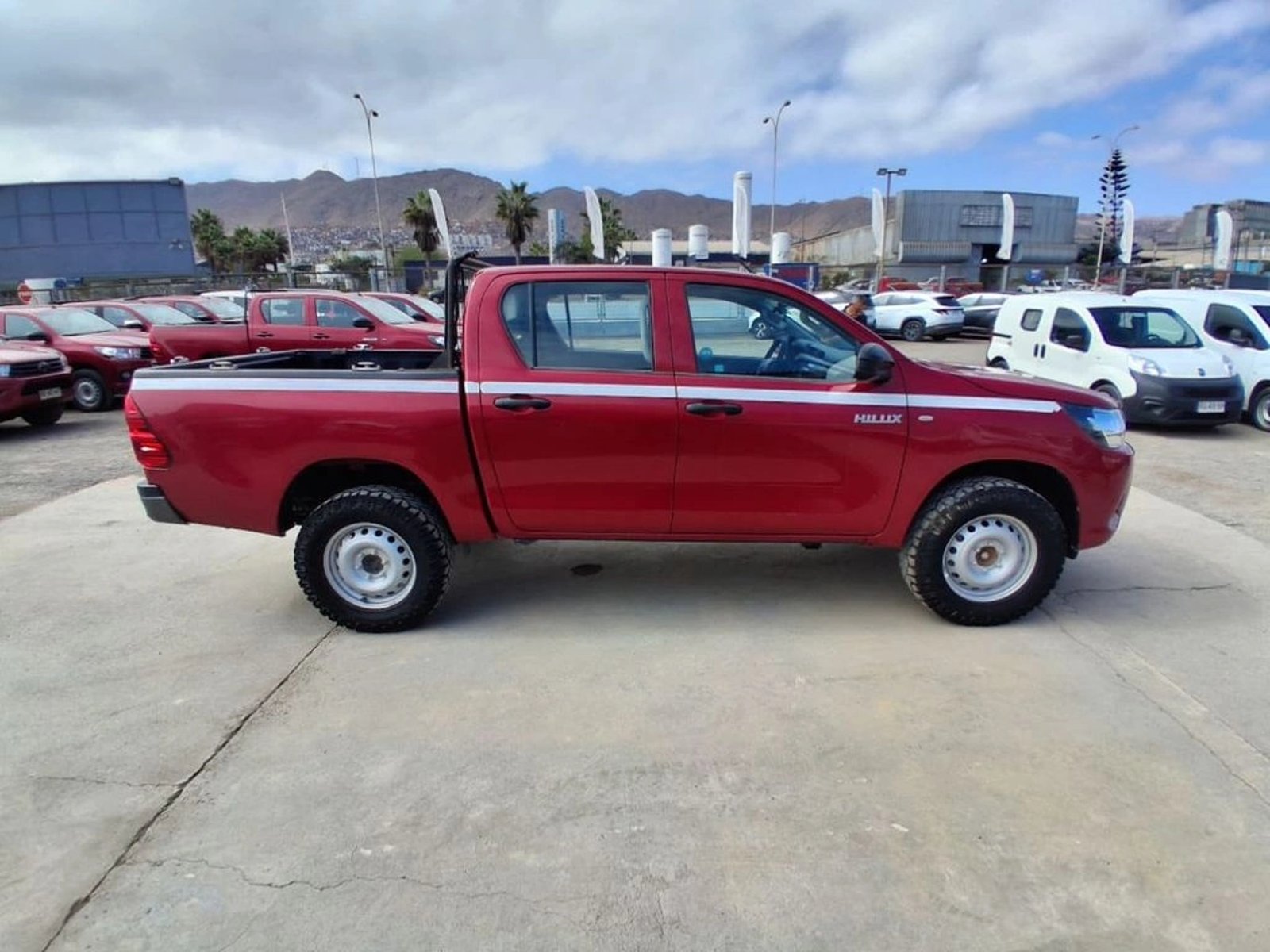 TOYOTA HILUX HILUX TSS 2.4 Diesel 4X2 T/M 2021 - Imagen 4 de 15