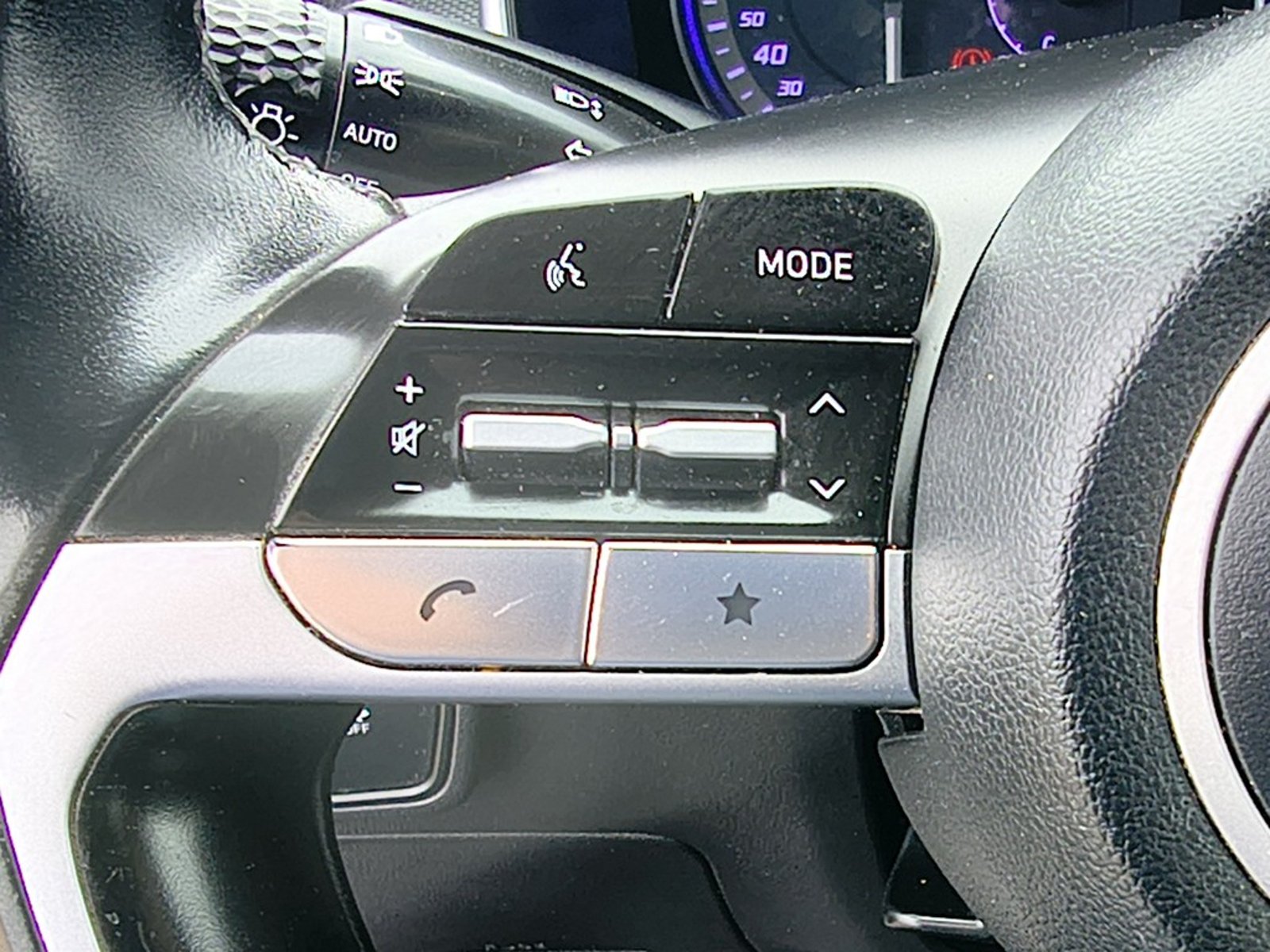 Hyundai TUCSON 2.0 Gasolina 4x4 T/A 2024 - Imagen 13 de 20