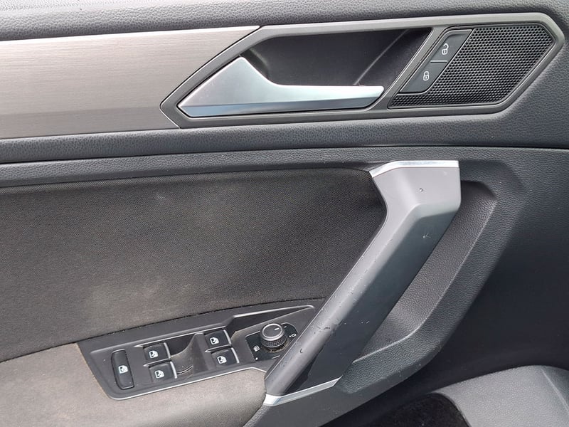 Volkswagen TIGUAN COMFORTLINE 4MOTION AT DIESEL 7 PASAJEROS 2020 - Imagen 18 de 20