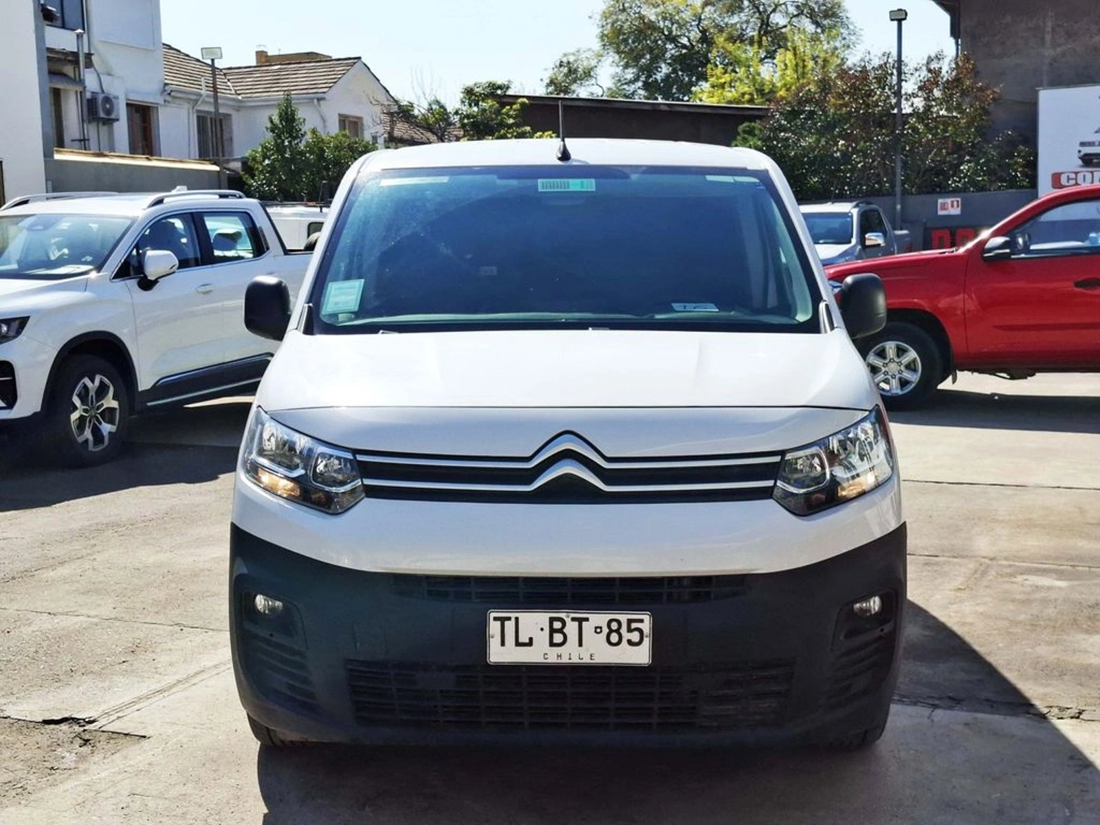Citroën BERLINGO 1.5 BlueHDI 2024 - Foto 2 de 20
