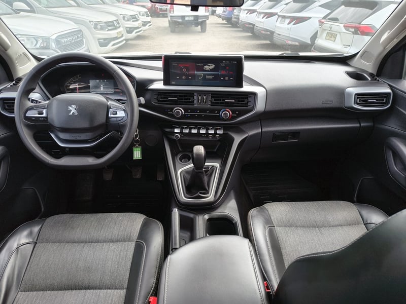 Peugeot LANDTREK 1.9 Diesel 4X2 T/M 2023 - Imagen 15 de 20