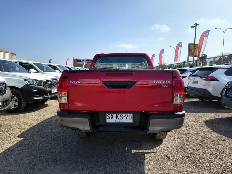 Toyota HILUX 2.4 Diesel 4x2 T/M 2023 - Imagen 6 de 20