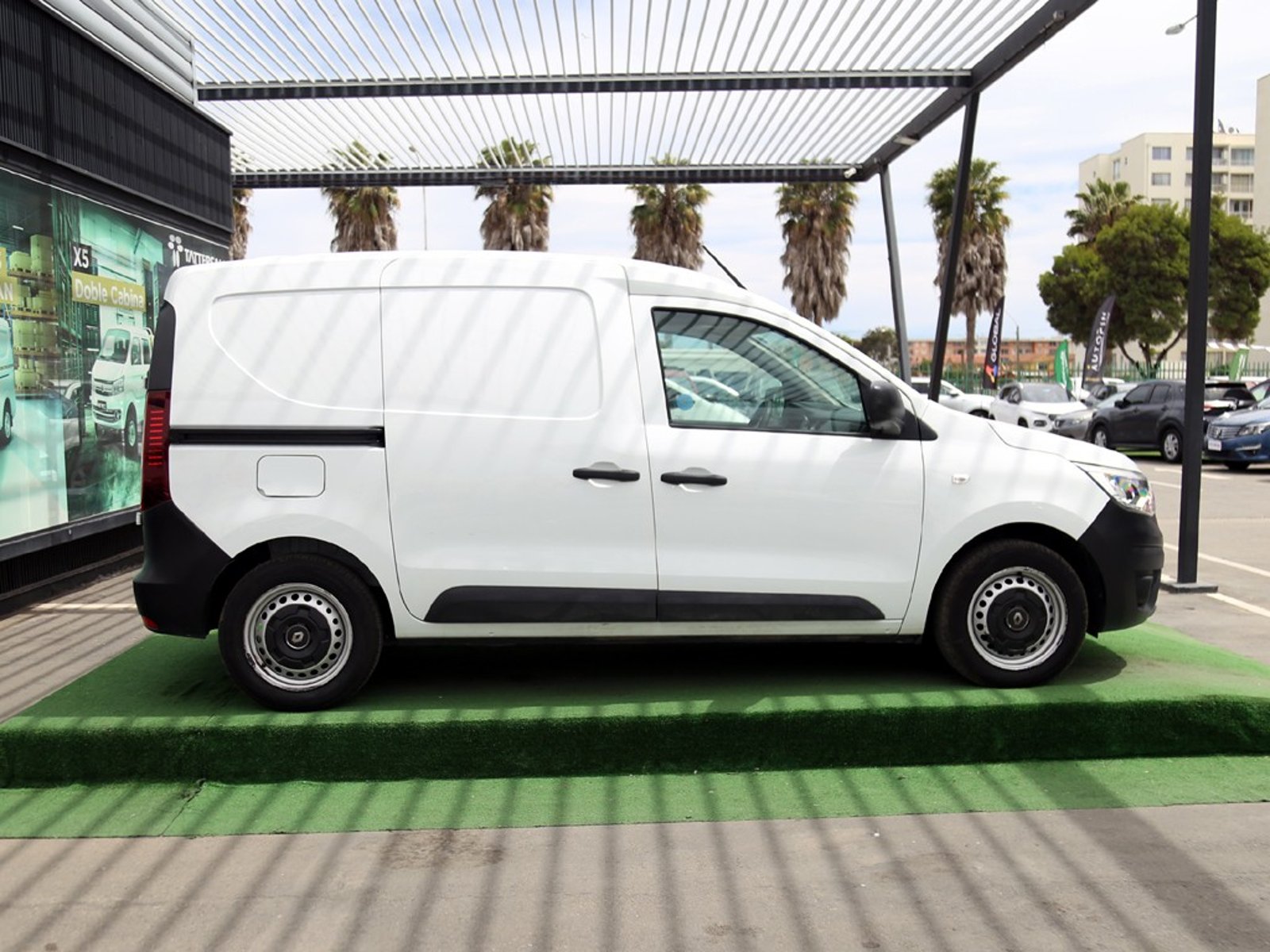 Renault EXPRESS 1.5 ZEN 2023 - Foto 4 de 20