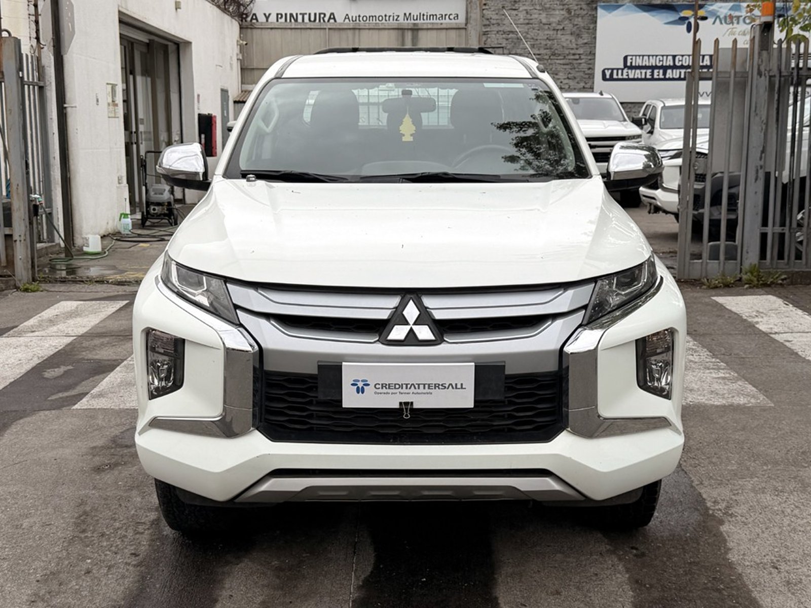 Mitsubishi L200 2.4 KATANA CR 2023 - Foto 2 de 20
