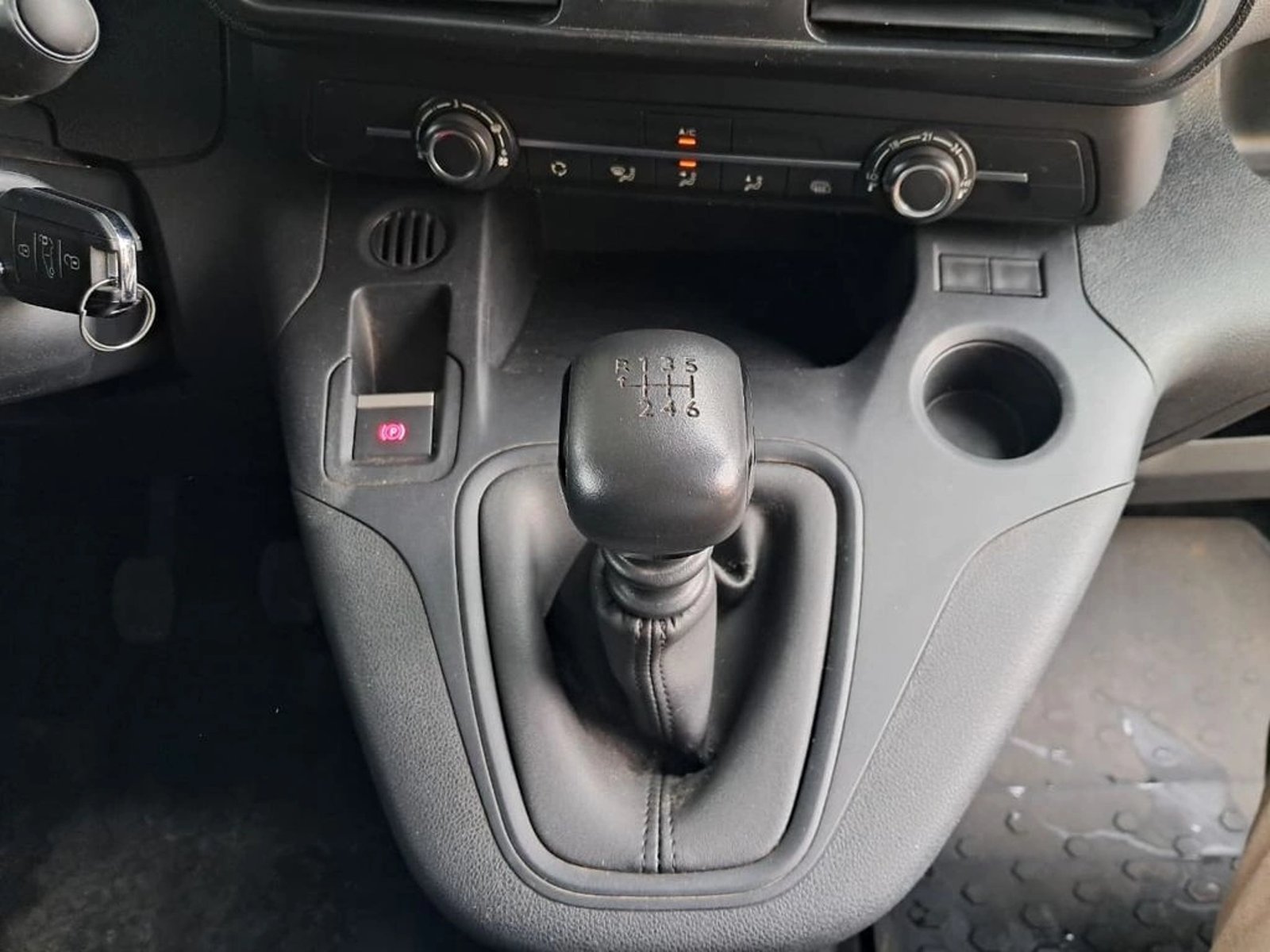Peugeot PARTNER L1 1.5 HDI MT 4X2 2024 - Imagen 16 de 20