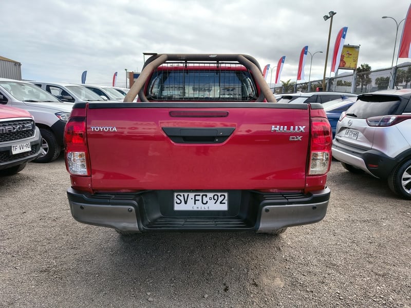 Toyota HILUX 2.4 Diesel 4x2 T/M 2023 - Imagen 5 de 20