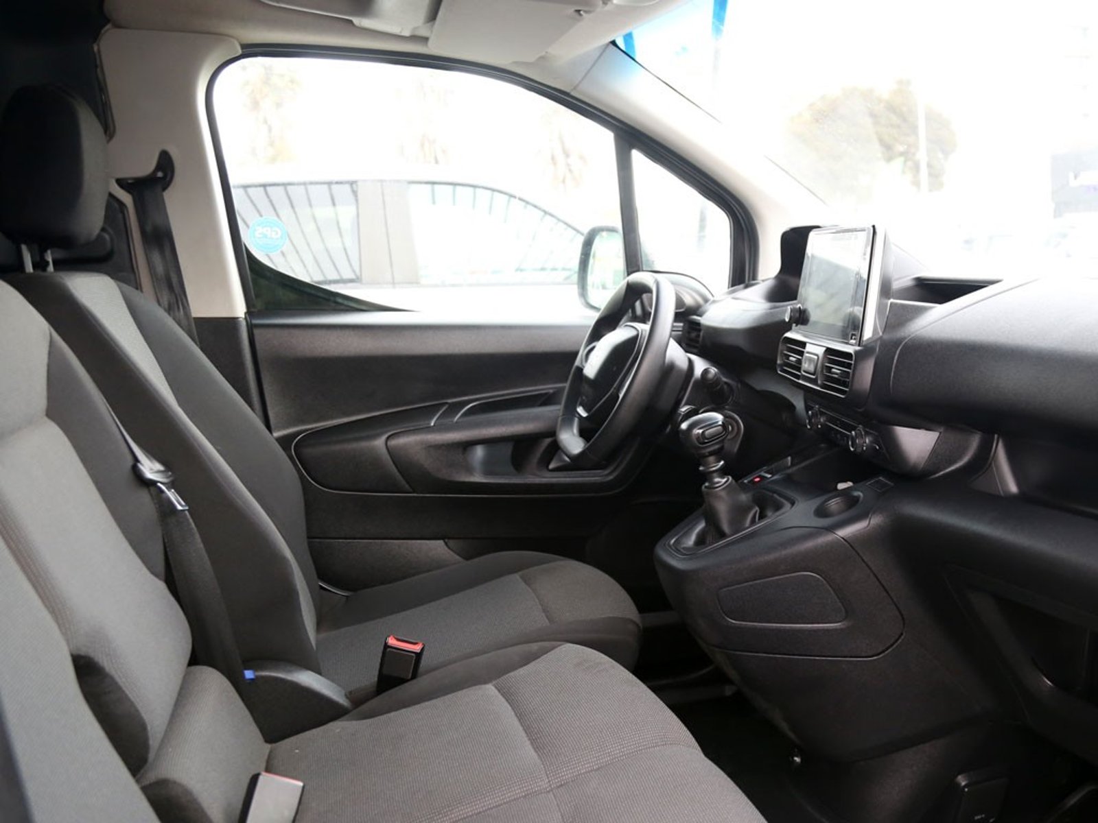 Peugeot PARTNER MT 1.6 2024 - Imagen 15 de 19