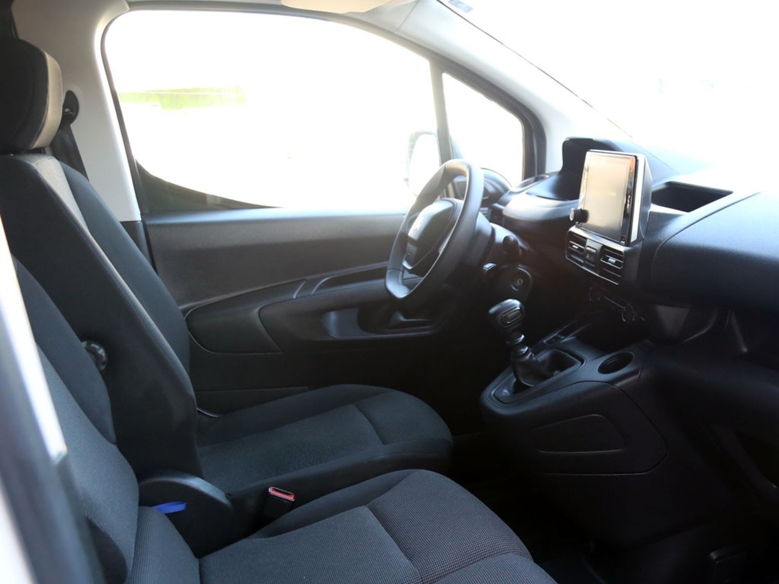 Peugeot PARTNER 1.5 L1 MT DIESEL 2024 - Imagen 15 de 20