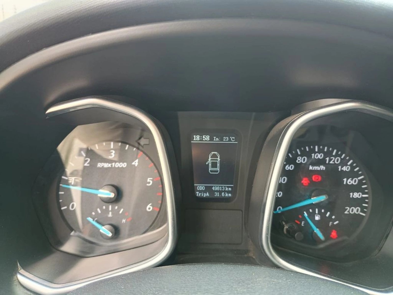 ZX AUTO TERRALORD 2.5 DLX 4X4 DIESEL MT 4P 2023 - Imagen 12 de 17