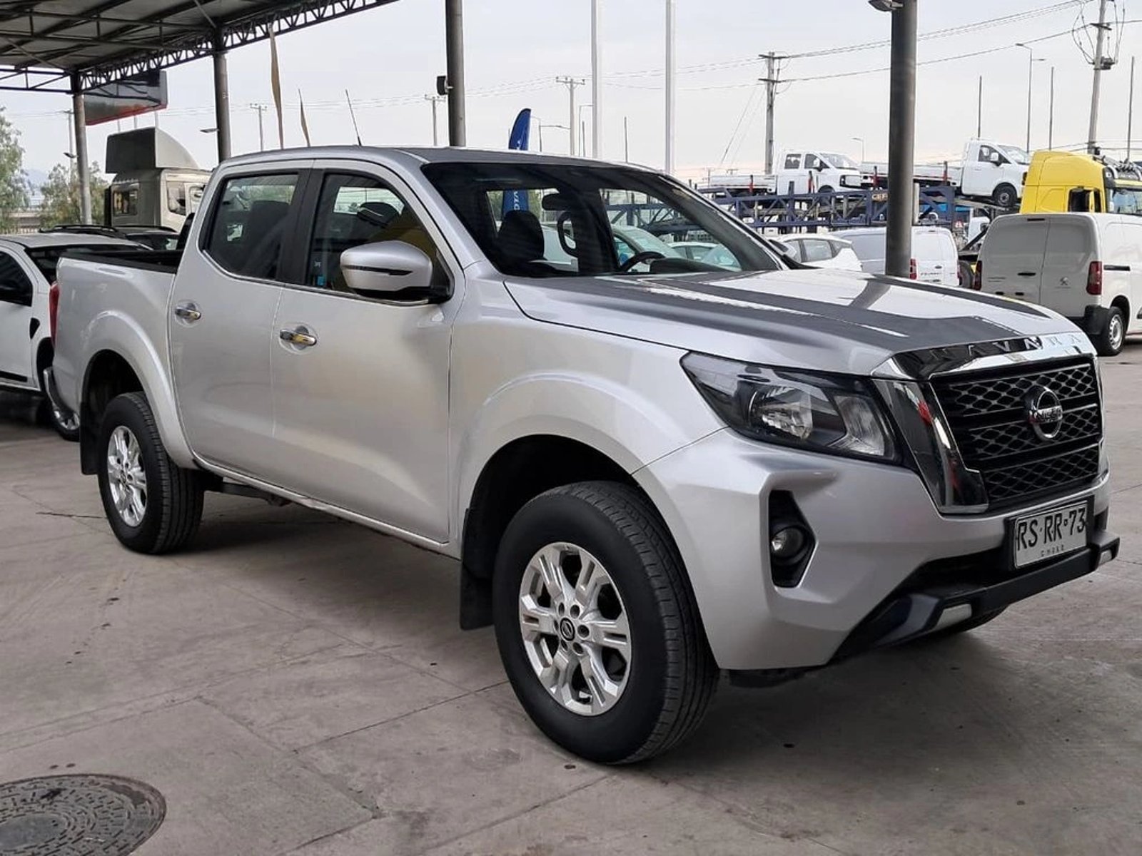 Nissan NAVARA 2.3 XE DC AT 4X4 2022 - Imagen 4 de 20