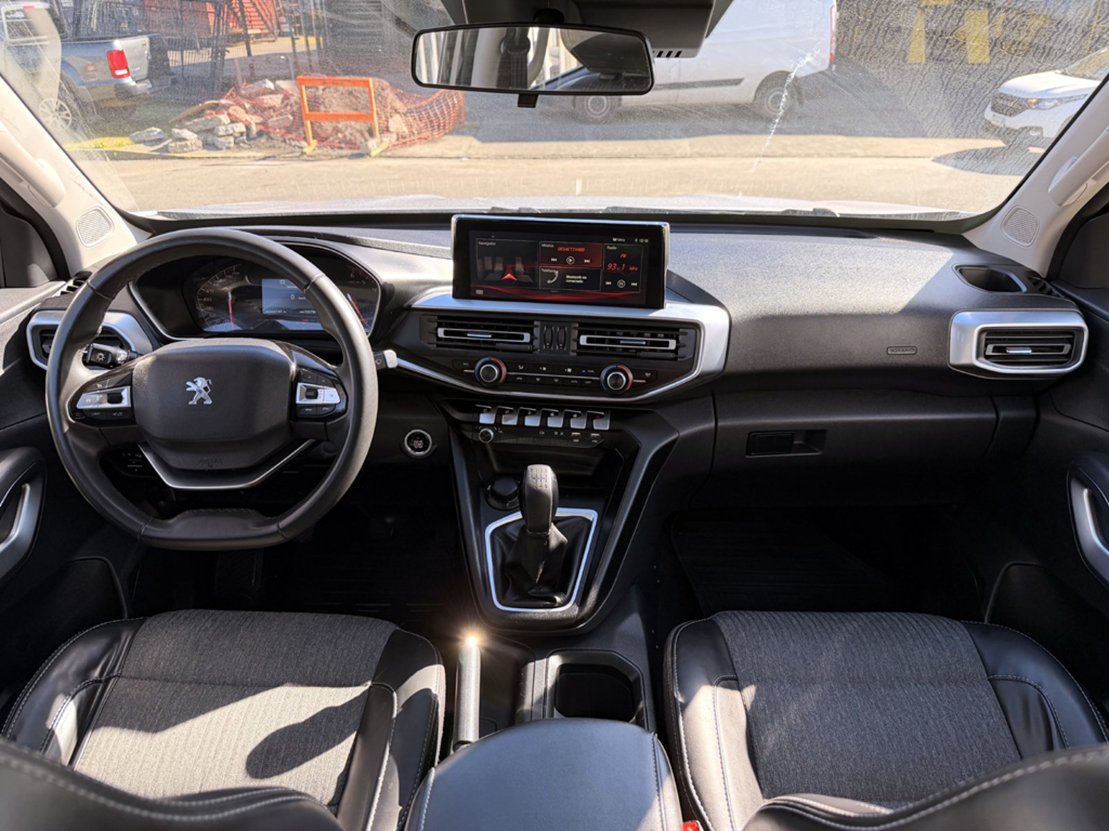 Peugeot LANDTREK ACTIVE 4x4 2023 - Imagen 17 de 20