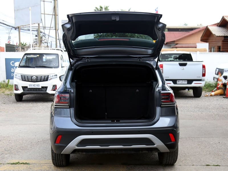 Volkswagen T-CROSS TSI COMFORTLINE 1.0 AUT 2025 - Imagen 9 de 20