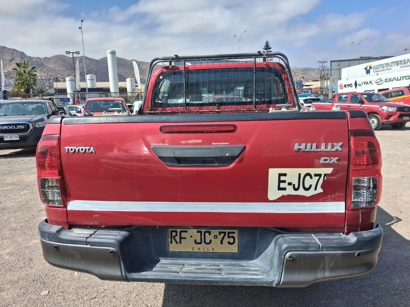 TOYOTA HILUX TSS 2.4 Diesel 4X2 T/M 2021 - Imagen 6 de 17