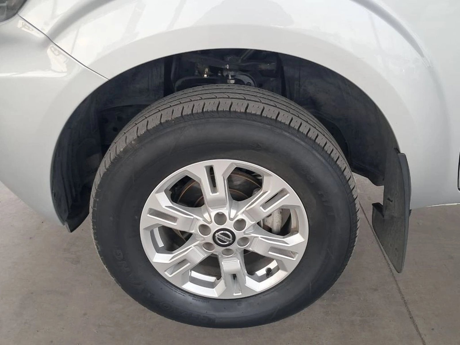 Nissan NAVARA 2.3 XE DC AT 4X4 2022 - Imagen 10 de 20