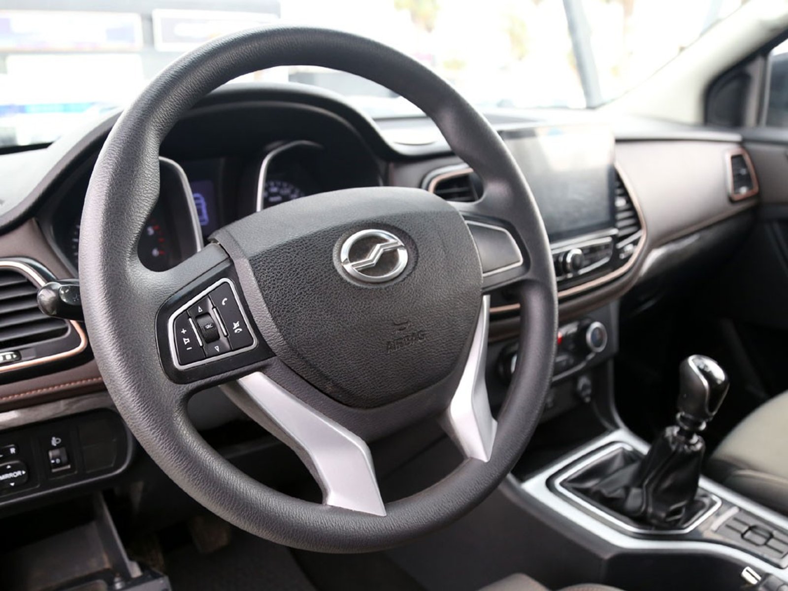 ZX Auto TERRALORD 2.5 LUX PLUS MT 4X2 DIESEL 2023 - Imagen 12 de 19