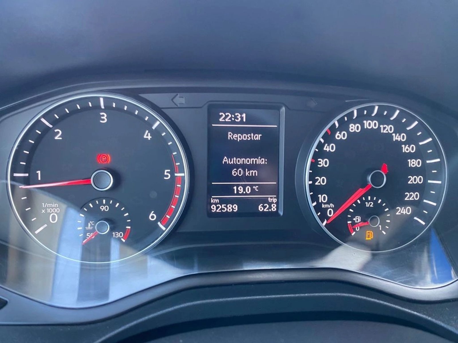 VOLKSWAGEN AMAROK 2.0 TRENDLINE 4MOTION MT 4X4 DIESEL 2023 - Imagen 9 de 16