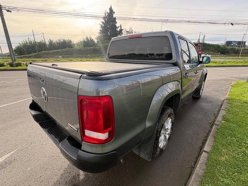 Volkswagen AMAROK 2.0 COMFORTLINE 4MOTION 4X4 2023 - Imagen 5 de 12