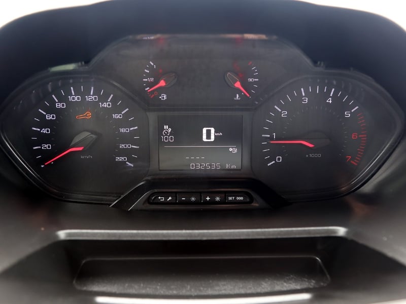 Peugeot PARTNER L1 BLUE HDI 2024 - Imagen 17 de 20