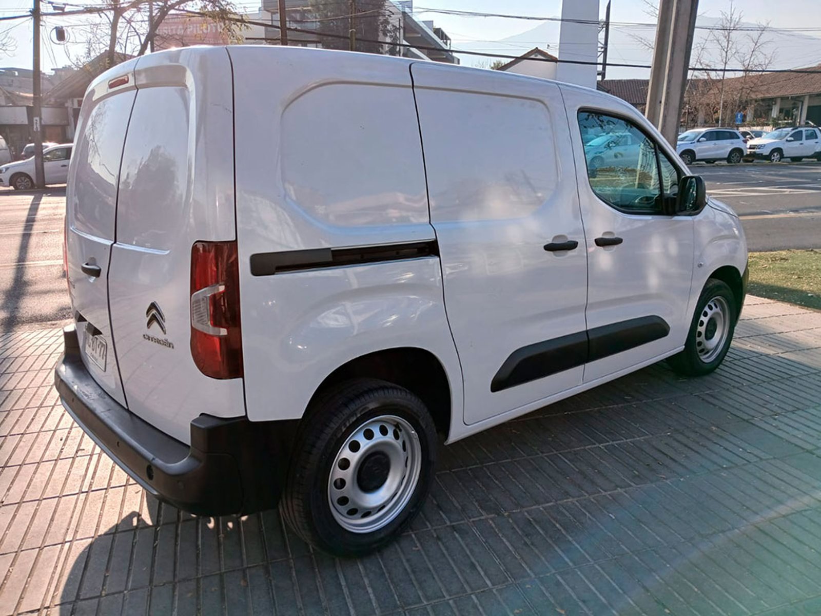 Citroën BERLINGO 1.5 2024 - Imagen 6 de 12