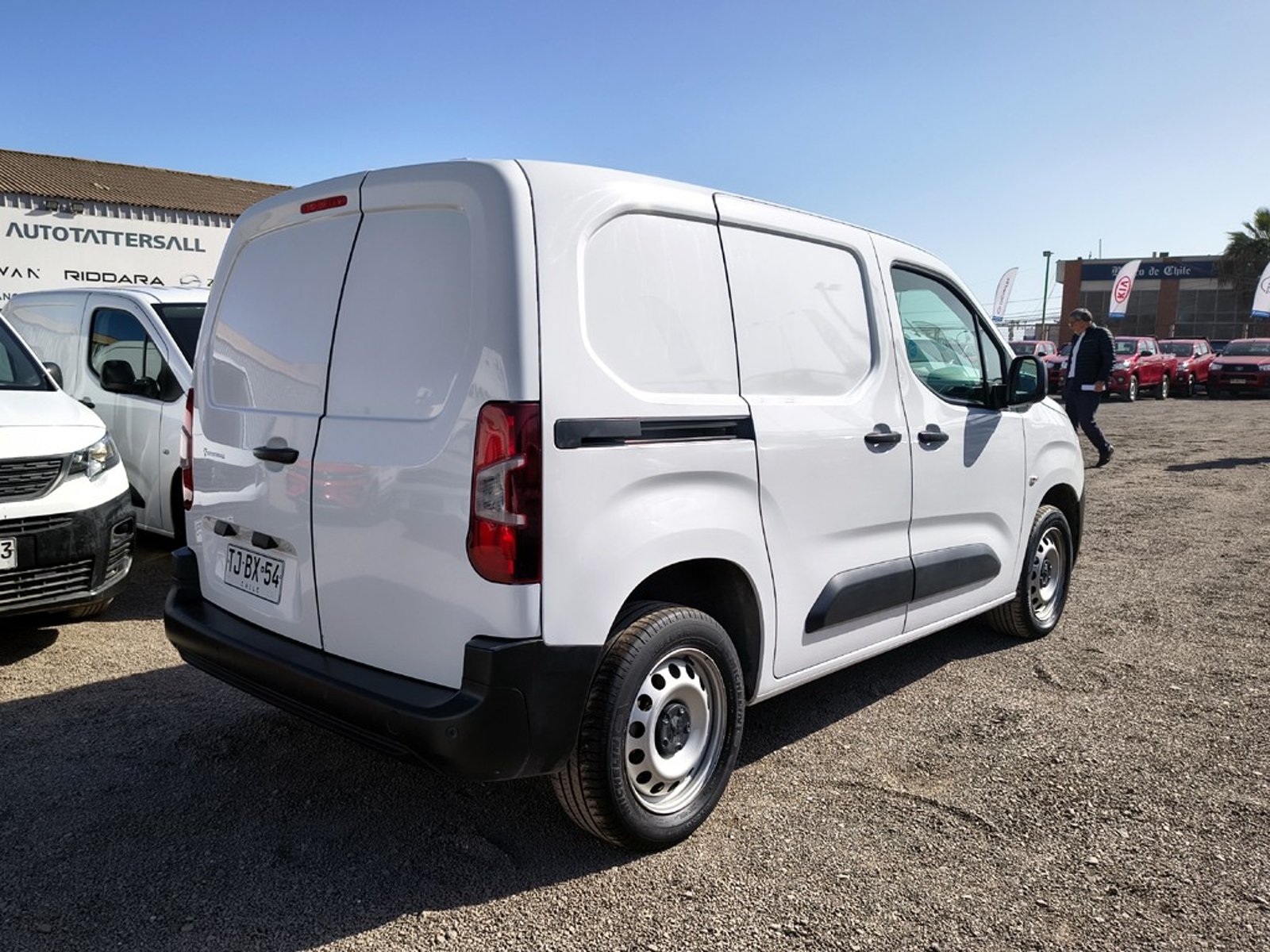 PEUGEOT PARTNER PARTNER L1 1.5 Diesel 4X2 T/M 2024 - Imagen 7 de 17