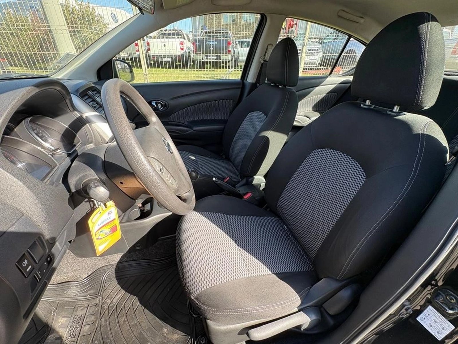 NISSAN VERSA SENSE 1.6 2019 - Imagen 9 de 12