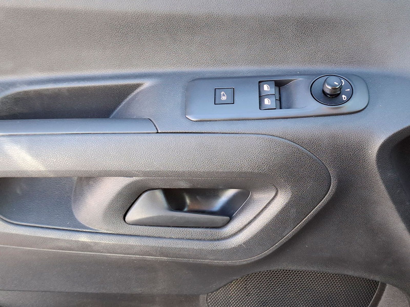 PEUGEOT PARTNER 1.5 L1 BLUEHDI 2024 - Imagen 17 de 20