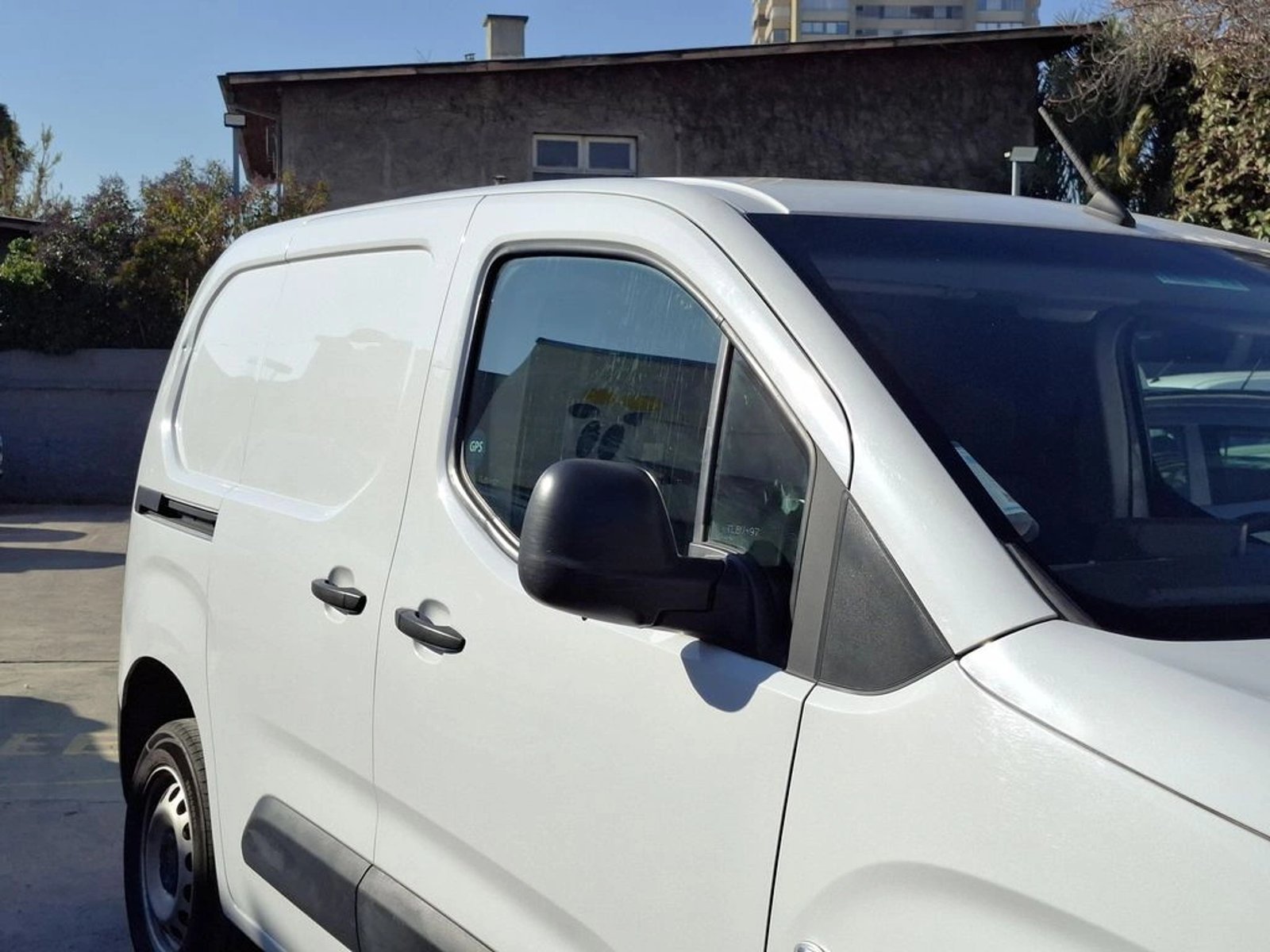 Citroën BERLINGO 1.5 2024 - Foto 4 de 20