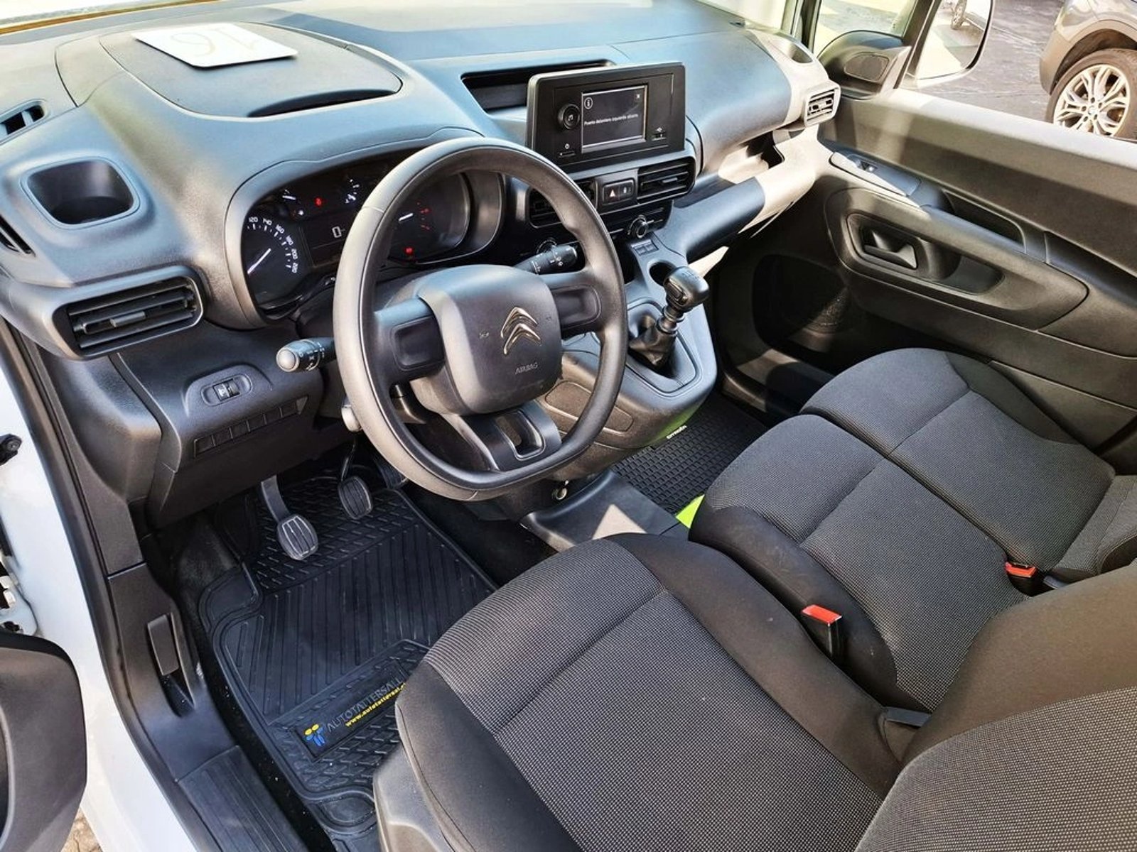 Citroën BERLINGO 1.5 BlueHDI 2024 - Imagen 17 de 20