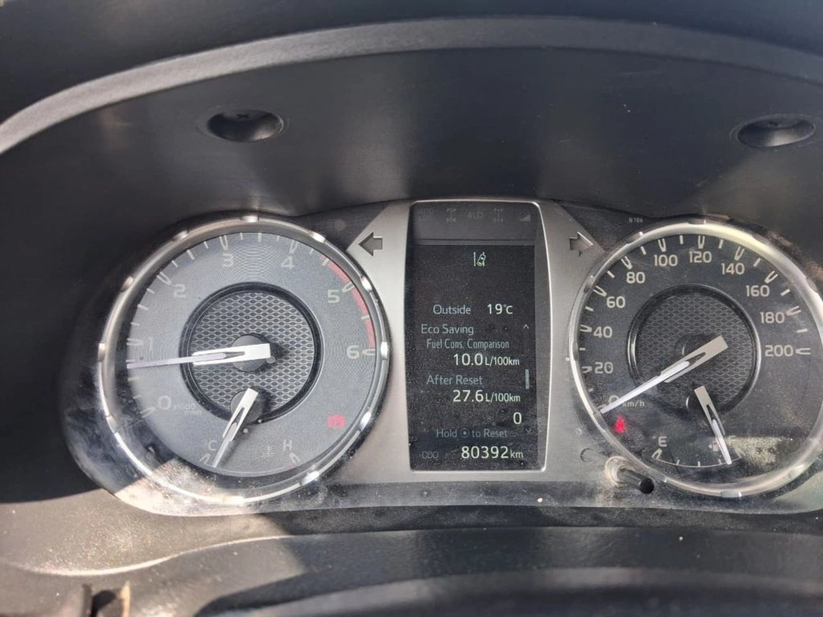 TOYOTA HILUX TSS 2.4 Diesel 4X2 T/M 2022 - Imagen 13 de 16