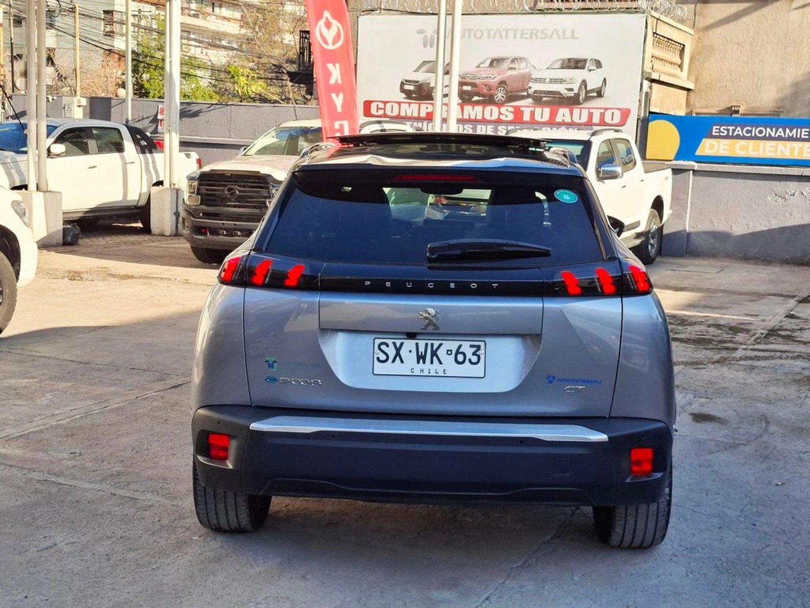 Peugeot 2008 1.2 2023 - Imagen 9 de 20