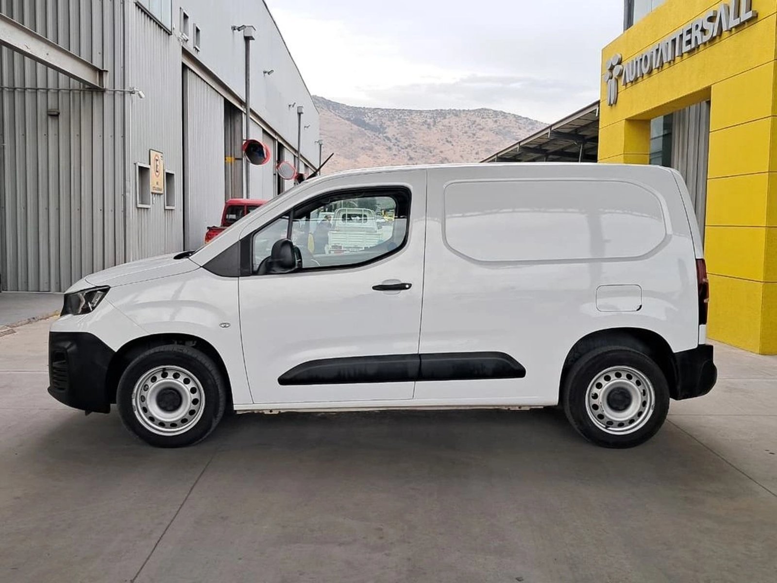 PEUGEOT PARTNER 1.6 L1 HD1 MT 2021 - Imagen 9 de 19