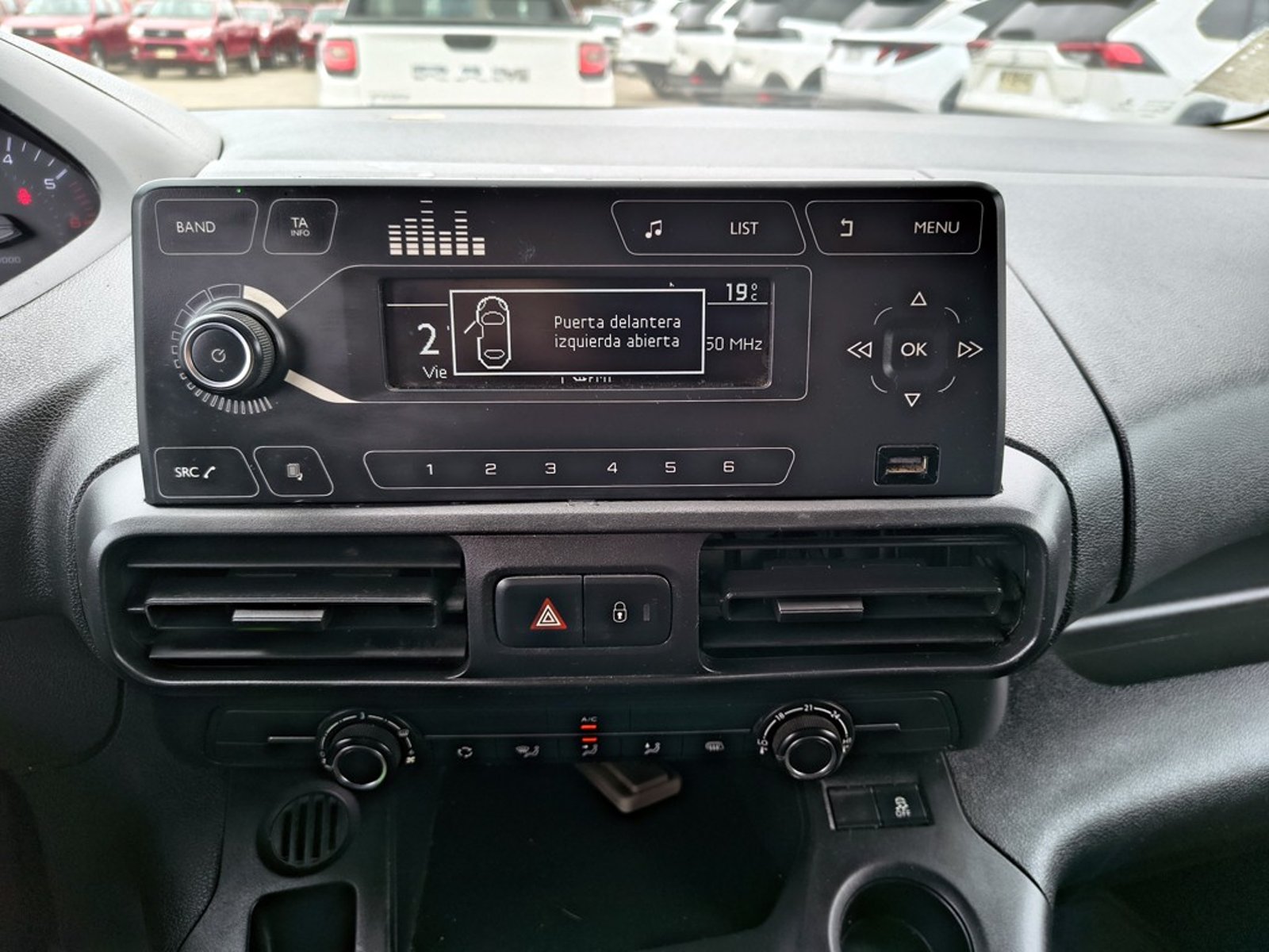 Peugeot PARTNER 1.5 L1 BLUEHDI 2023 - Imagen 12 de 17
