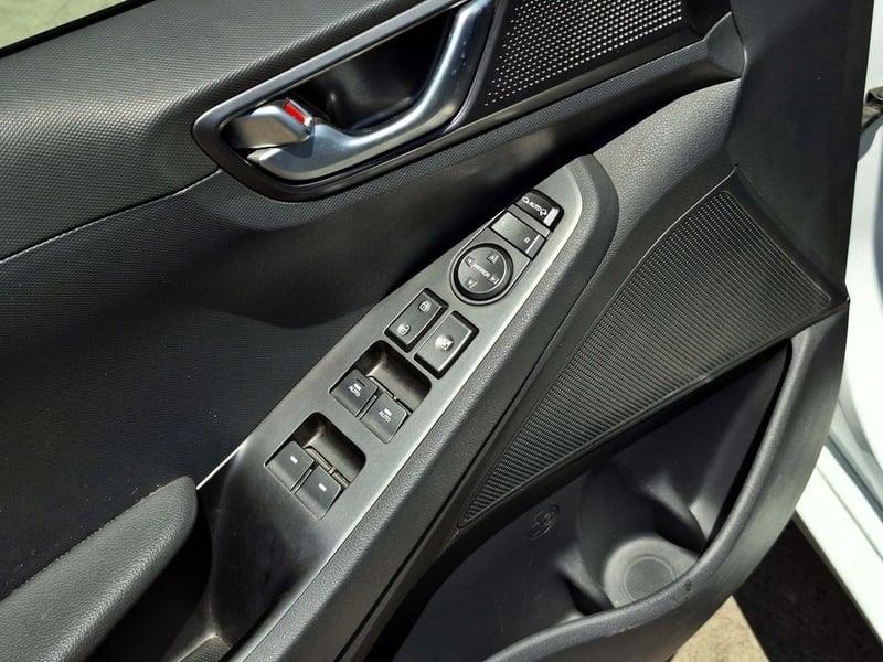 Hyundai IONIQ EV ELECTRICO 2021 - Imagen 13 de 20